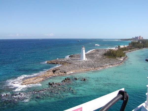 600x450 pixels (47K)